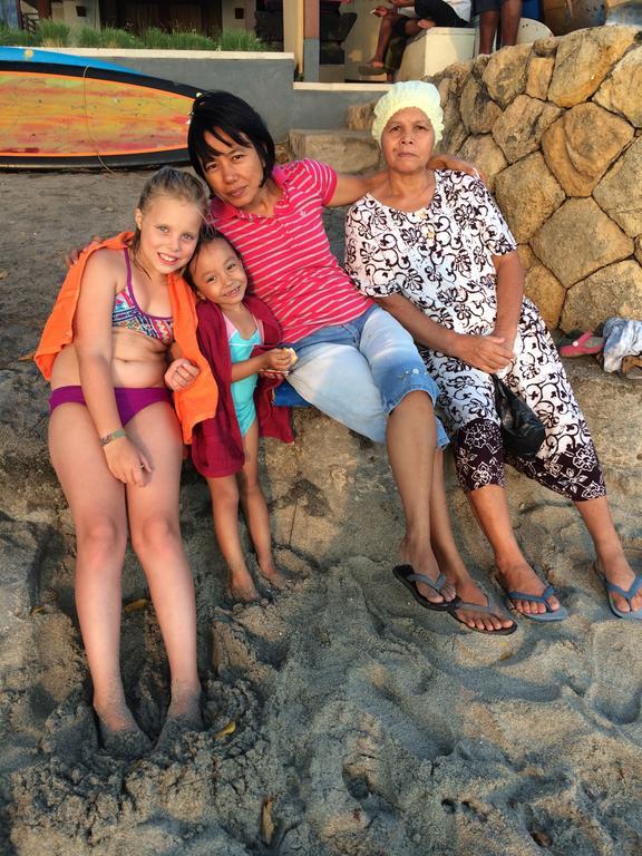 Jeges Homestay Senggigi Exteriör bild