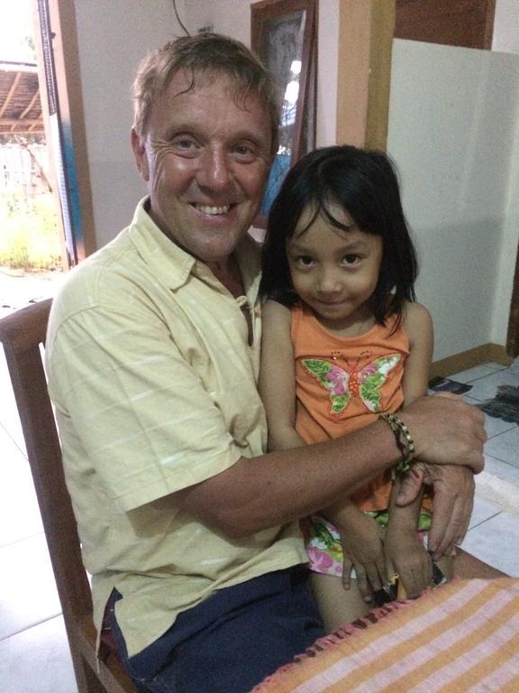 Jeges Homestay Senggigi Exteriör bild