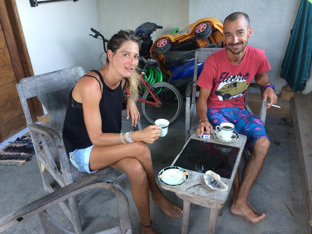 Jeges Homestay Senggigi Exteriör bild