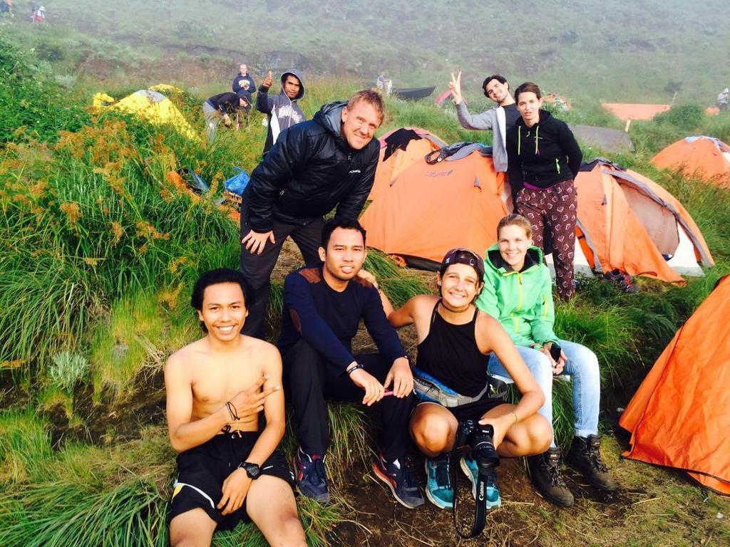 Jeges Homestay Senggigi Exteriör bild