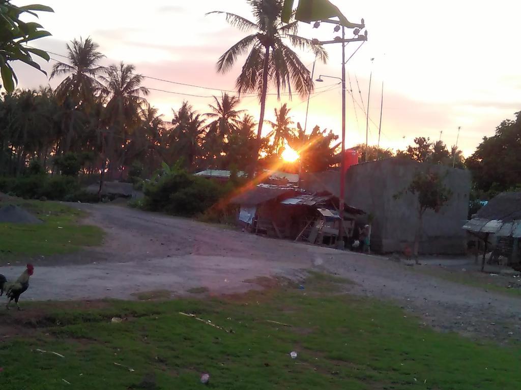 Jeges Homestay Senggigi Exteriör bild