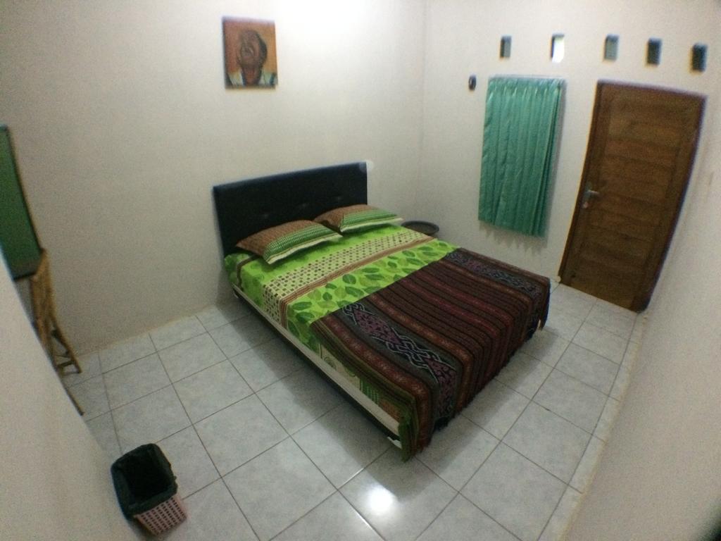 Jeges Homestay Senggigi Exteriör bild