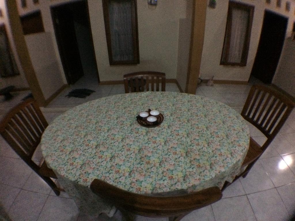 Jeges Homestay Senggigi Exteriör bild