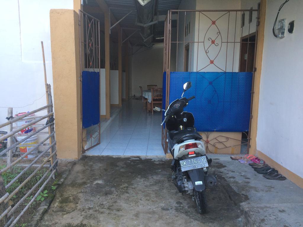 Jeges Homestay Senggigi Exteriör bild