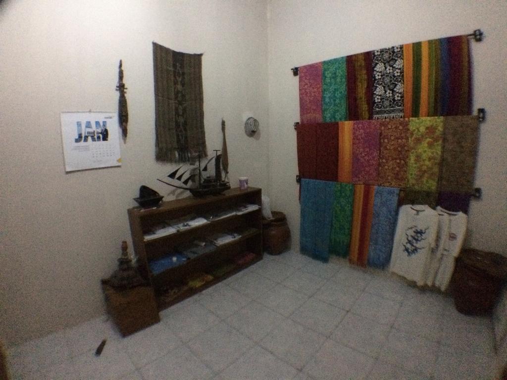 Jeges Homestay Senggigi Exteriör bild