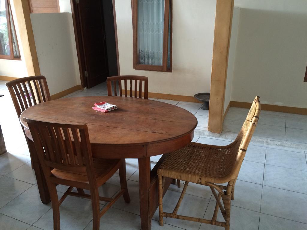 Jeges Homestay Senggigi Exteriör bild
