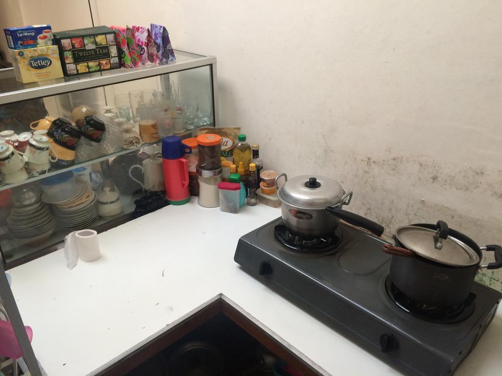Jeges Homestay Senggigi Exteriör bild