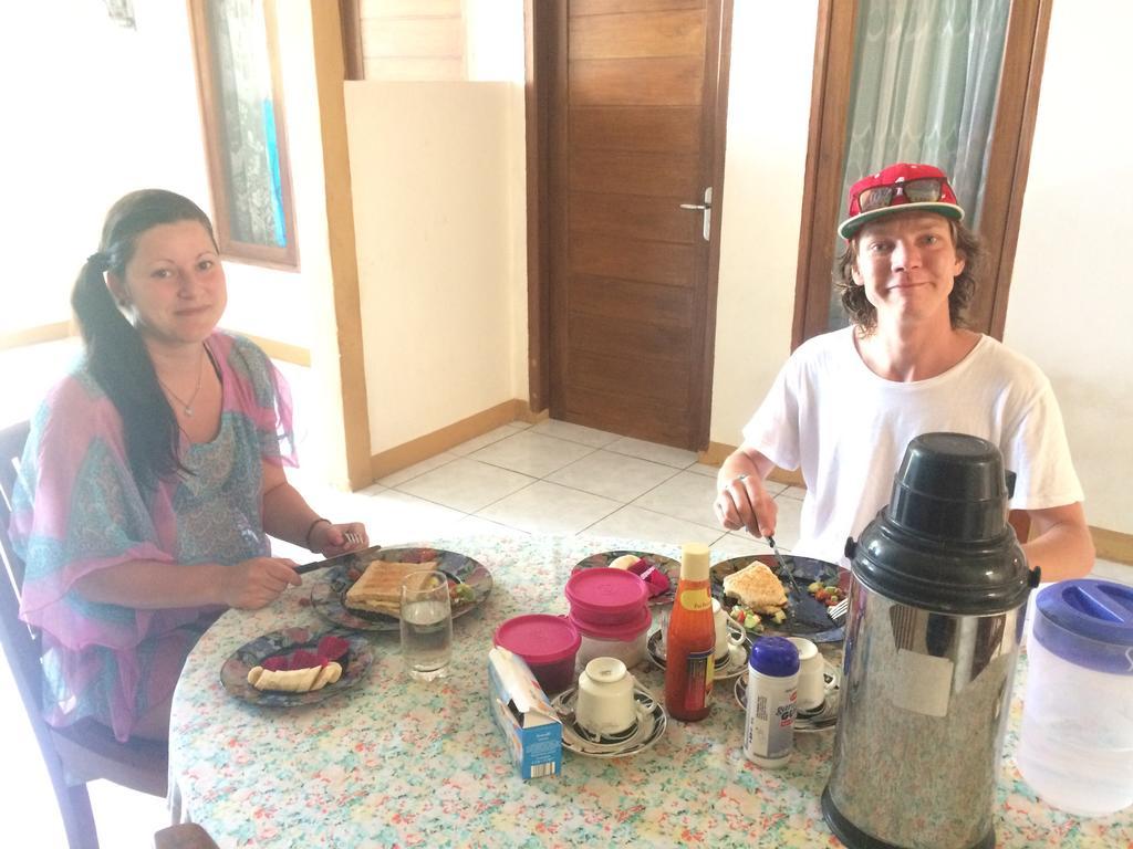 Jeges Homestay Senggigi Exteriör bild