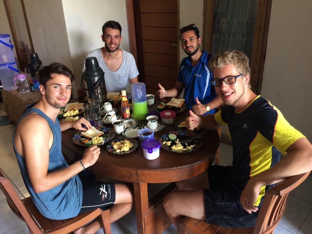 Jeges Homestay Senggigi Exteriör bild