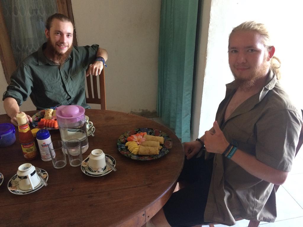 Jeges Homestay Senggigi Exteriör bild