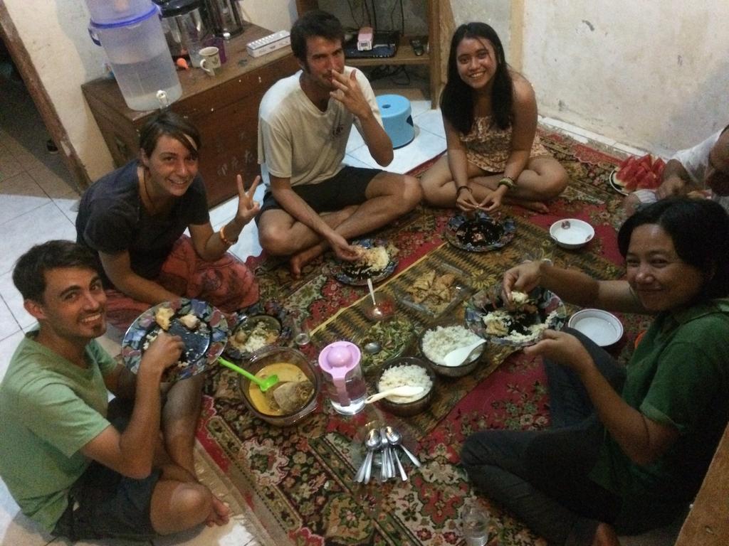 Jeges Homestay Senggigi Exteriör bild